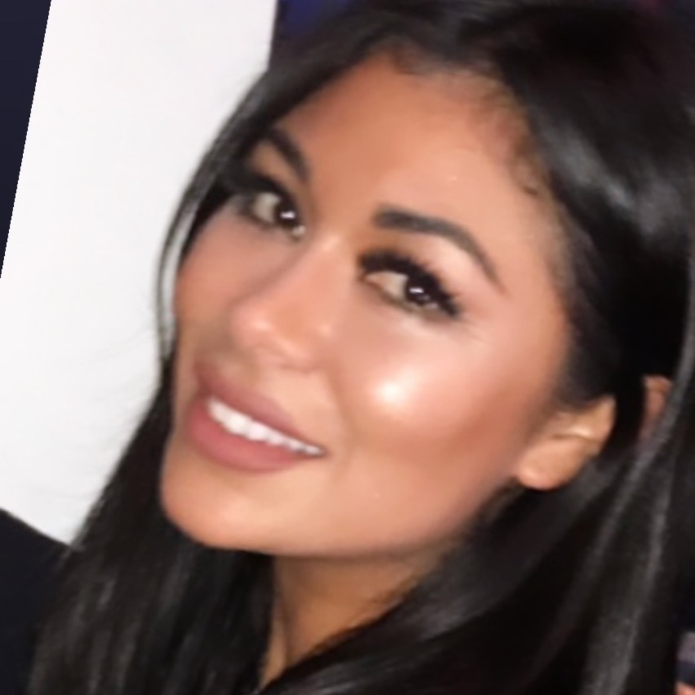 Meet your Posher, Christina